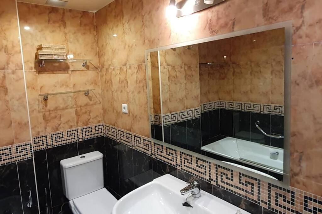 Apartmán Centrico Apto Cangas De Onis, Cerca Puente Romano Exteriér fotografie
